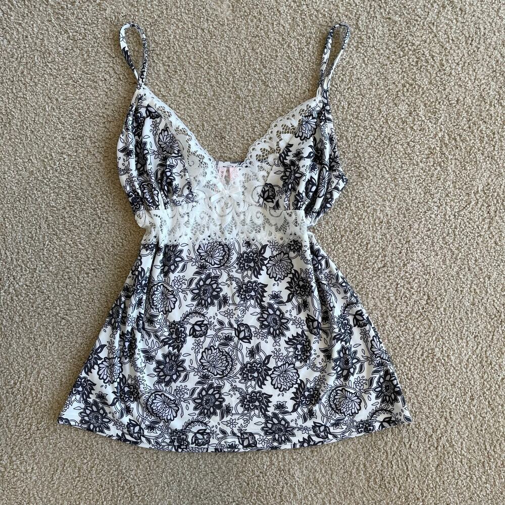 Y2K Black & White Floral Lace Trim Cami Top - Size L